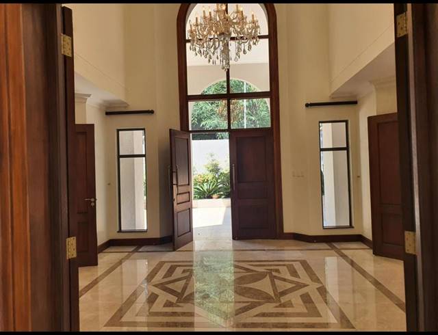 6 BEDROOM PROPERTY TO RENT IN WATERKLOOF RIDGE